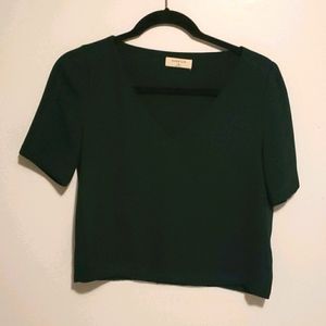 Short sleeved Forest green Babaton Blouse